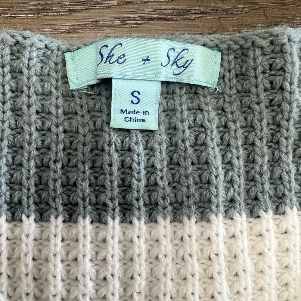 She + Sky chunky knit blue and white striped oversized sweater size Small - Picture 5 of 10